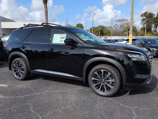 Super Black 2026 Nissan Pathfinder Platinum