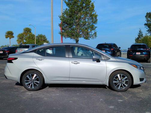 2025 Nissan Versa 1.6 SV
