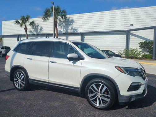 Modern Steel Metallic 2016 Honda Pilot Touring