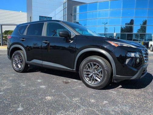 Super Black 2024 Nissan Rogue S