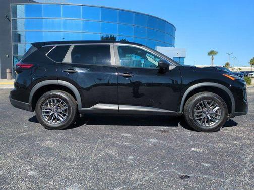 Super Black 2024 Nissan Rogue S