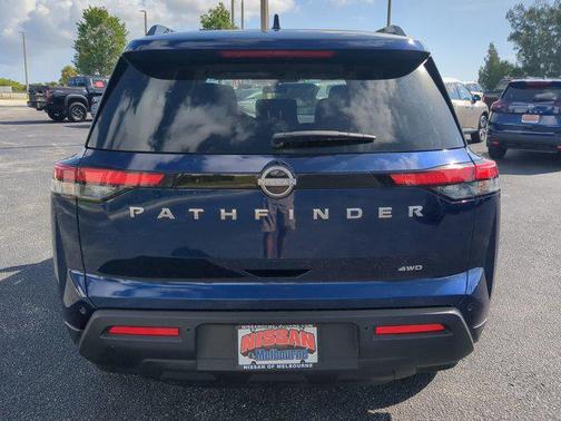 2025 Nissan Pathfinder SV 4WD