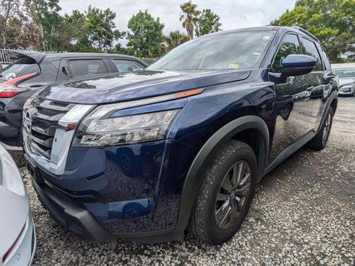 2025 Nissan Pathfinder SV 4WD