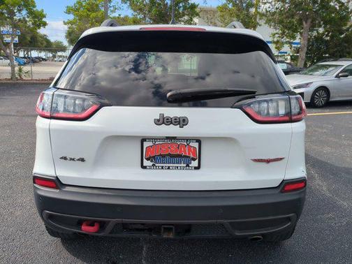 Bright White Clearcoat 2021 Jeep Cherokee Trailhawk