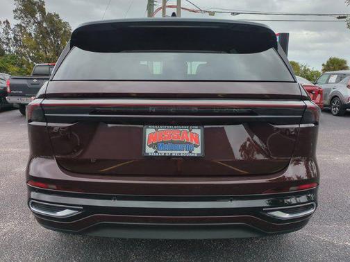 2025 Lincoln Nautilus Reserve