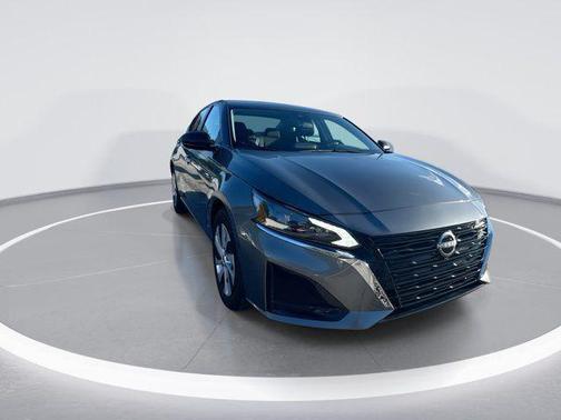 Gun Metallic 2025 Nissan Altima S FWD