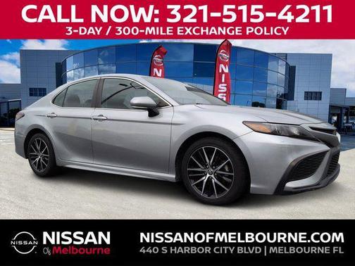 Celestial Silver Metallic 2023 Toyota Camry SE
