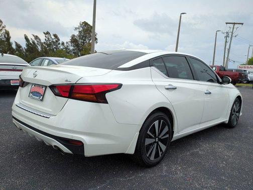 2021 Nissan Altima 2.5 SL