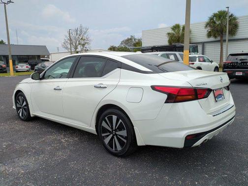 2021 Nissan Altima 2.5 SL