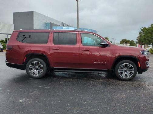 2024 Jeep Wagoneer L Series II 4x2