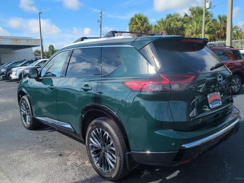 Obsidian Green 2026 Nissan Rogue Platinum