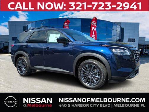 2026 Nissan Pathfinder SL