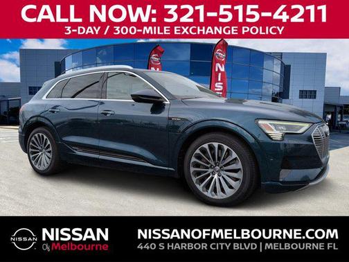 2019 Audi e-tron Premium Plus