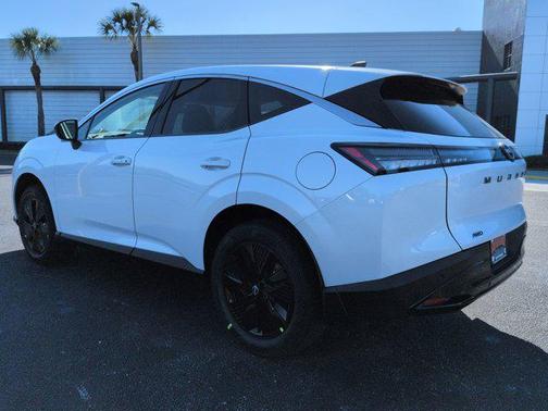 Everest White Pearl Tricoat 2026 Nissan Murano SV