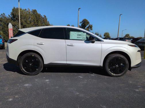 Everest White Pearl Tricoat 2026 Nissan Murano SV