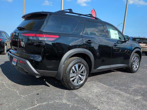 Super Black 2026 Nissan Pathfinder SL