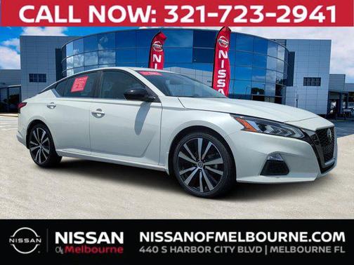 2022 Nissan Altima SR FWD
