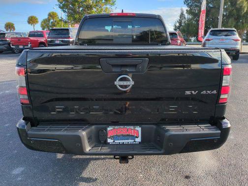 2023 Nissan Frontier SV