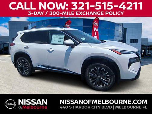 Everest White Pearl Tricoat 2026 Nissan Rogue Platinum