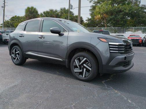 2025 Nissan Kicks SV