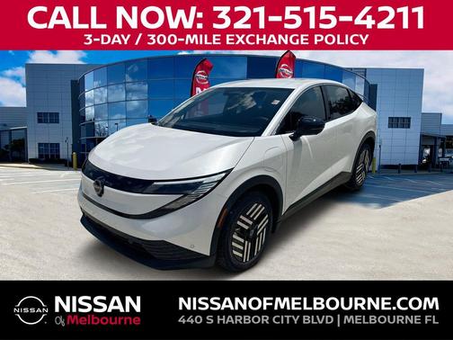 Everest White Pearl Tricoat 2026 Nissan Leaf SV+