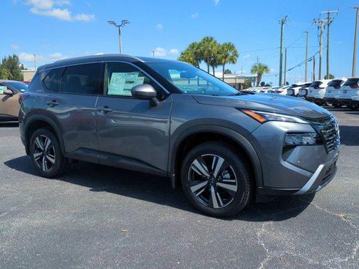 2025 Nissan Rogue SL