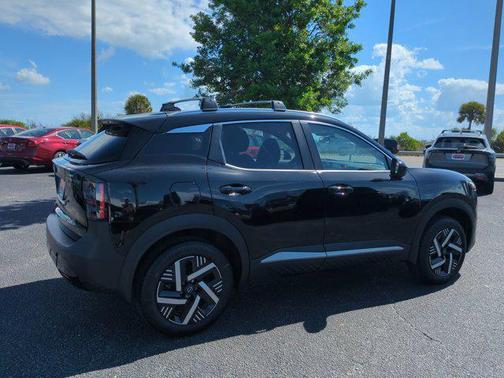 Super Black 2026 Nissan Kicks SV