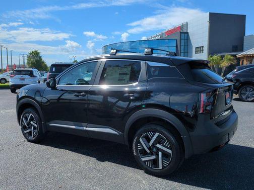 Super Black 2026 Nissan Kicks SV