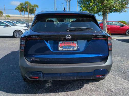 Deep Blue Pearl 2026 Nissan Kicks SV