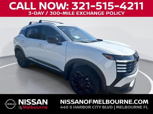 Aspen White Tricoat 2026 Nissan Kicks SR