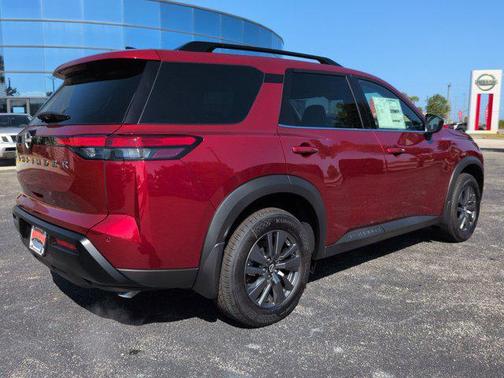 2026 Nissan Pathfinder SV