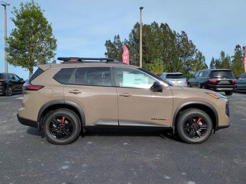 2025 Nissan Rogue Rock Creek