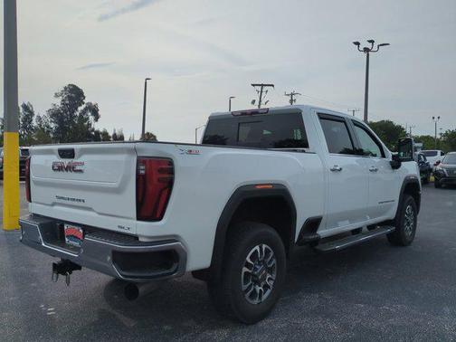 Summit White 2024 GMC Sierra 2500 SLT