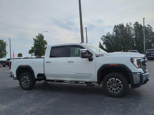 Summit White 2024 GMC Sierra 2500 SLT