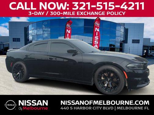 Pitch Black Clearcoat 2023 Dodge Charger SXT
