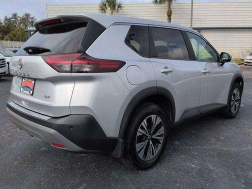 Brilliant Silver Metallic 2023 Nissan Rogue SV