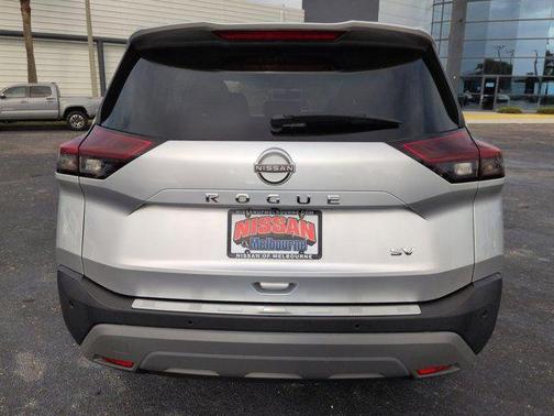 Brilliant Silver Metallic 2023 Nissan Rogue SV
