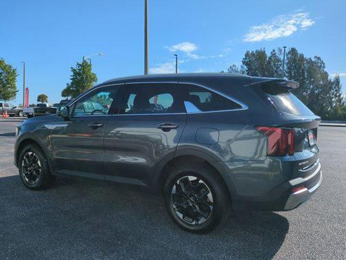 Gravity Grey 2024 Kia Sorento S