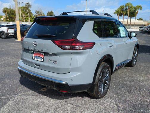 Boulder Gray Pearl/Super Black 2026 Nissan Rogue Platinum