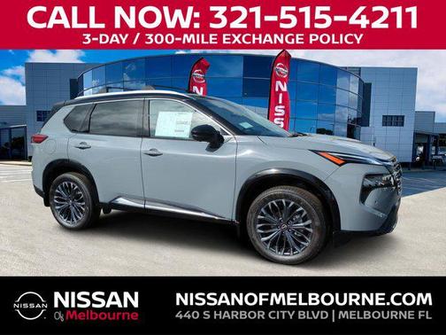Boulder Gray Pearl/Super Black 2026 Nissan Rogue Platinum