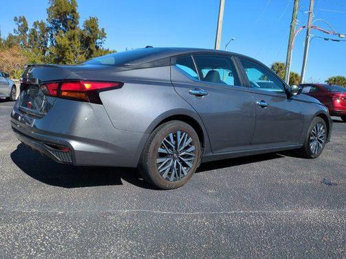 Gun Metallic 2025 Nissan Altima 2.5 SV