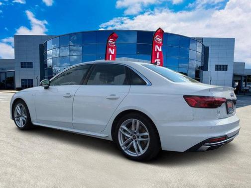 2024 Audi A4 45 S line Premium Plus