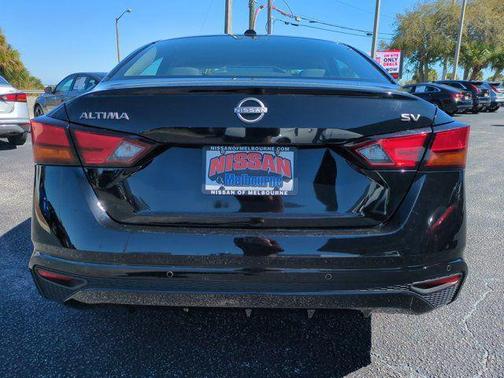 Super Black 2024 Nissan Altima 2.5 SV