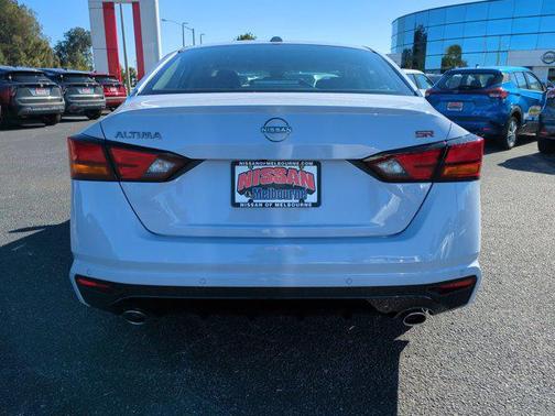 2025 Nissan Altima SR FWD