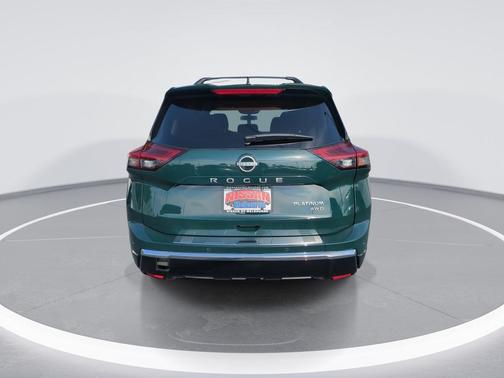 Obsidian Green 2026 Nissan Rogue Platinum