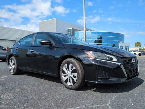 2025 Nissan Altima S FWD