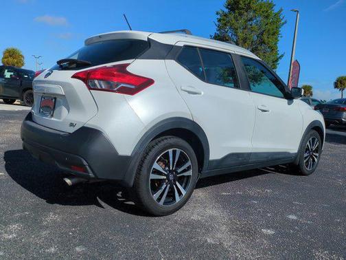 2018 Nissan Kicks SV
