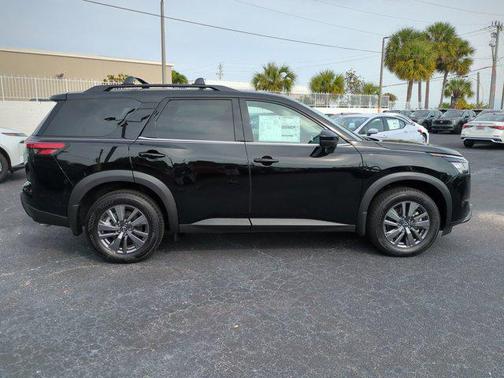 2025 Nissan Pathfinder SV FWD