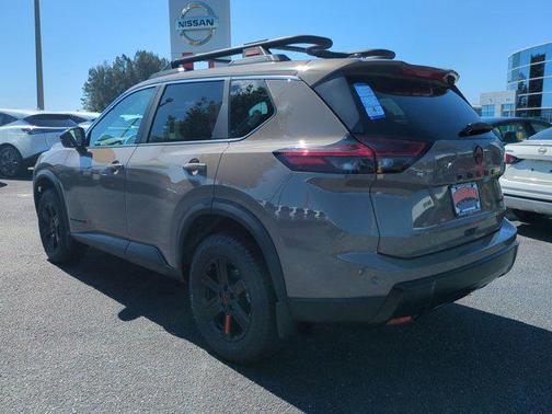 2025 Nissan Rogue Rock Creek