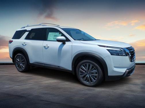 2025 Nissan Pathfinder SL FWD